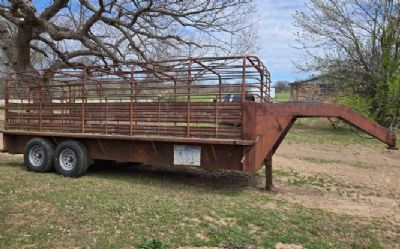 Photo of a 1973 Gooseneck 20 FT Stock Trailer Gooseneck Trailer for sale
