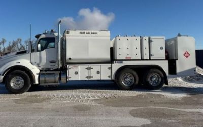 Photo of a 2024 Kenworth T880 Fuel Truck for sale