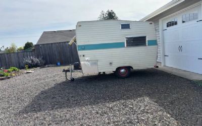 Photo of a 1970 Shasta Compact Travel Trailer for sale