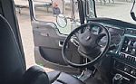 2019 T800 Thumbnail 26