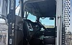 2019 T800 Thumbnail 31