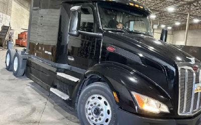 Photo of a 2023 Peterbilt 579 for sale