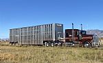 2024 W900L Thumbnail 2