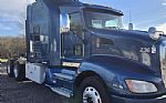 2012 T600 Thumbnail 2