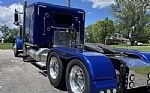 2016 389 with trailer Thumbnail 4