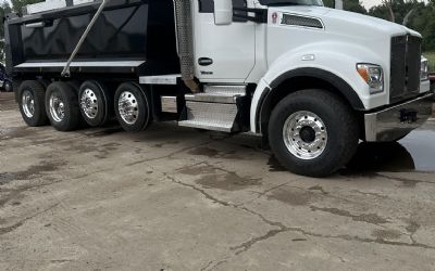 Photo of a 2024 Kenworth T880 Dump Truck for sale