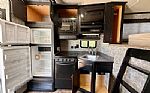 2016 Quest X Living Quarters Trailer Thumbnail 23