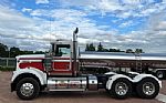2019 W900B Thumbnail 2