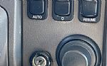 2016 330 Box Truck Thumbnail 13