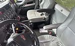 2021 W900 Day Cab Thumbnail 3
