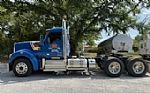 2022 W900 Day Cab Thumbnail 11