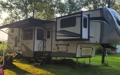 Photo of a 2023 Forest River Salem Hemisphere 378FL for sale