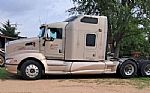 2009 T660 Thumbnail 2