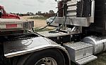 2023 389 Sleeper Semi Truck Thumbnail 4