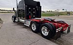 2021 W900 Thumbnail 5