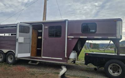 Photo of a 2004 Featherlite Horse Trailer With Living Quarters for sale