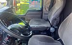 2004 T600 Thumbnail 5