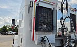 2016 T660 Thumbnail 11