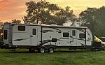 2015 River Hemisphere Lite 312QBUD Thumbnail 1