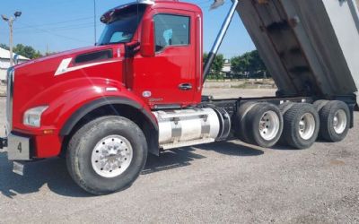 Photo of a 2020 Kenworth T880 Dump Truck for sale