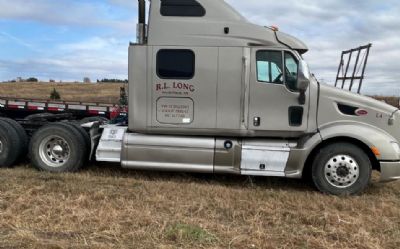 Photo of a 2012 Peterbilt 587 Conventional Sleeper Semi for sale