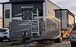 2016 Adventurer 38Q Thumbnail 16