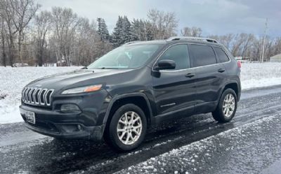 Photo of a 2014 Jeep Cherokee Latitude 4WD for sale