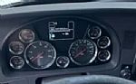 2020 T680 Thumbnail 8