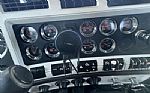 2010 W900L Thumbnail 13