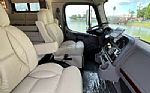 2022 Seneca Prestige 37M Thumbnail 6