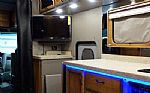 2019 T880 Thumbnail 31