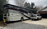 2017 Phaeton 40IH Thumbnail 3