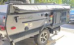 2017 Freedom 1970 ESP Pop Up Camper Thumbnail 4