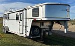 2005 3 Horse Trailer Thumbnail 2