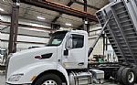 2015 579 Dump Truck Thumbnail 6