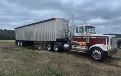 Photo of a 2001 Western Star 4964 Day Cab for sale