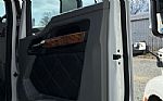 2020 T680 Thumbnail 15