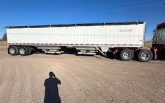 2015 Wilson Hopper Grain Trailer 