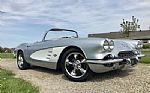 1961 Corvette Thumbnail 3