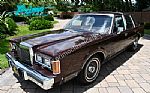 1989 Town Car Signature Thumbnail 2