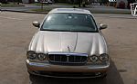 2005 XJ8L Thumbnail 22