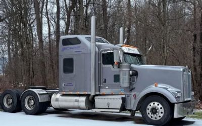 Photo of a 2006 Kenworth W900L for sale