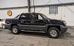 2004 Avalanche 2500 Thumbnail 6