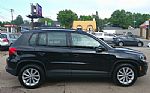 2017 Tiguan Thumbnail 5
