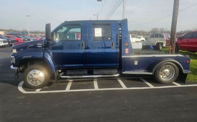 Photo of a 2004 GMC 4500 Crew Cab Top Kick for sale