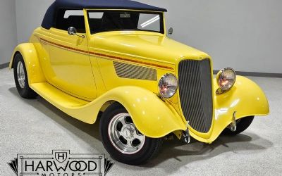 1933 Ford Cabriolet 