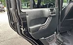 2018 Wrangler Thumbnail 12