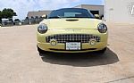 2005 Thunderbird Thumbnail 31