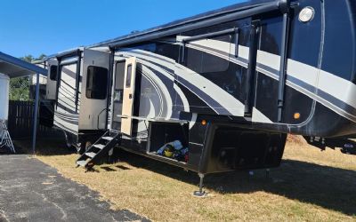 Photo of a 2020 DRV Mobile Suite 44 Columbus for sale
