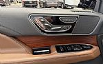 2023 Navigator Thumbnail 16